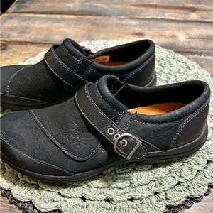 Merrell Dassie Buckle Slip-on Shoes Women’s Size 7 Never worn